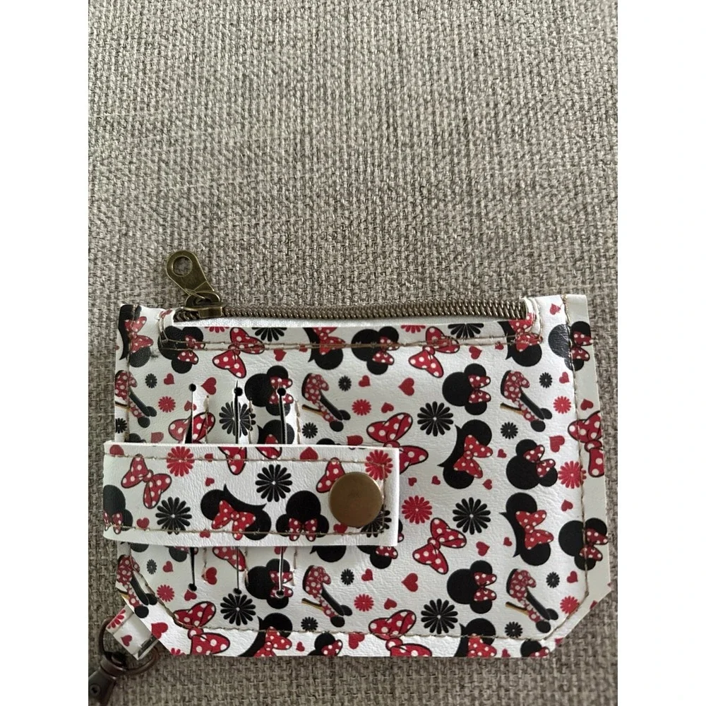 Minnie Mouse White Black Red card holder with zipper 6